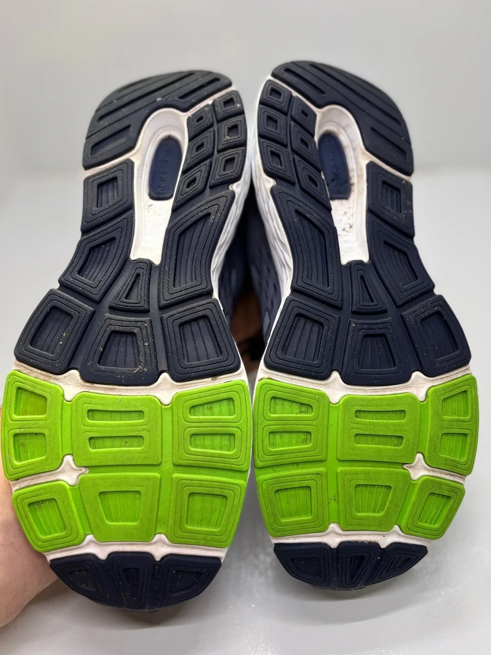 New Balance 680 v6 Men's 9.5 Gray Navy Lime Running Shoes M680LG6